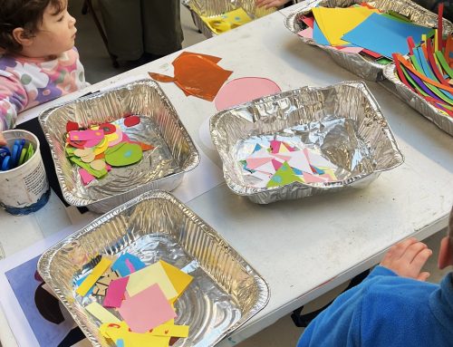 Little Artists: Holiday Hangs