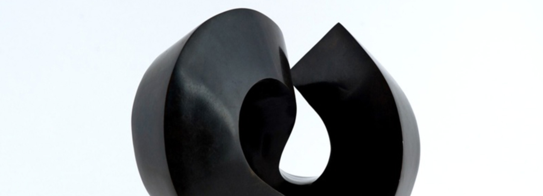 Clement Meadmore 'Delauney’s dilemma' [detail] 1992, bronze, 21.6 x 22.4 x 13.3 cm. Gift of Mr. L. Gordon Darling, 2001. 2001.08. Benalla Art Gallery Collection © Estate of Clement Meadmore