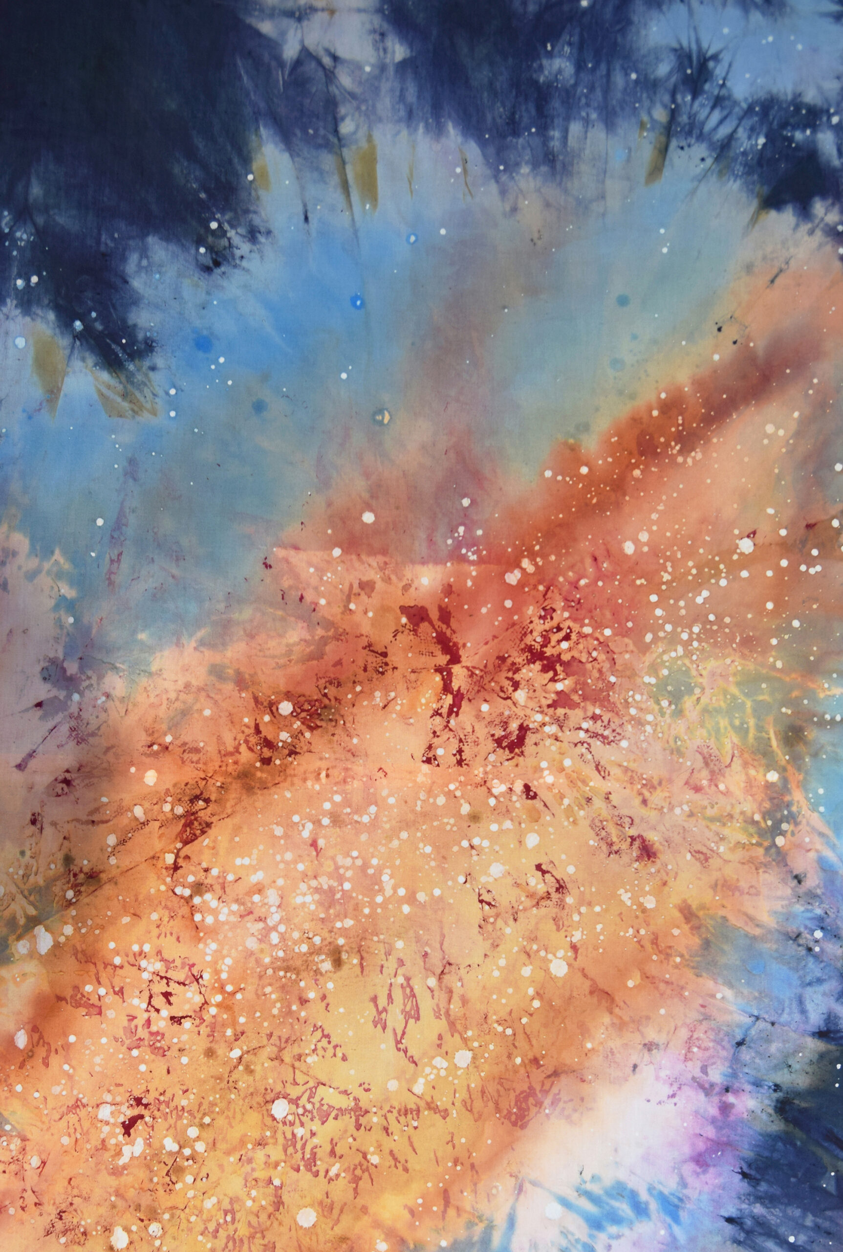 Akhila Fernando ‘REIMAGINE II’ 2019, Batik (wax-resist dye) on cotton, 127.5 × 90 cm. Collection of the Artist, courtesy of ARTMORE Australia Akhila Fernando 'REIMAGINE II' 2019, Batik (wax-resist dye) on cotton, 127.5 × 90 cm. Collection of the Artist, courtesy of ARTMORE Australia